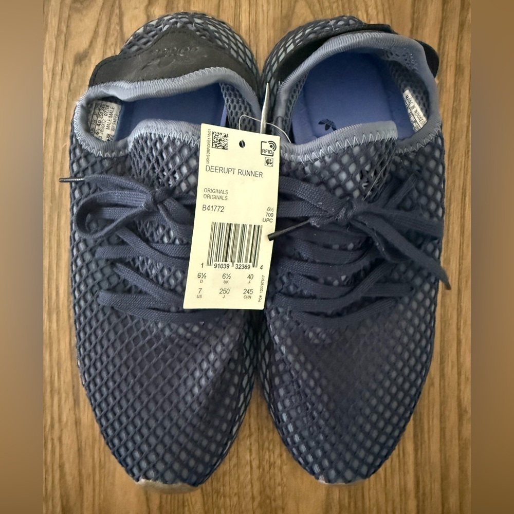 adidas Originals Women's Sneakers - Deerupt Runner with Navy Mesh Design